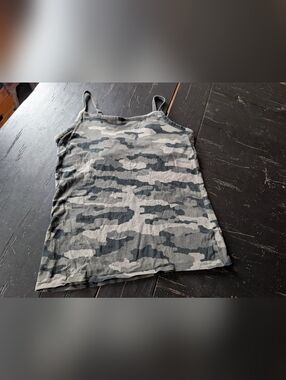 Duluth Women's Large Camo Tank Top Adjustable Straps Bra Shelf Casual Summer